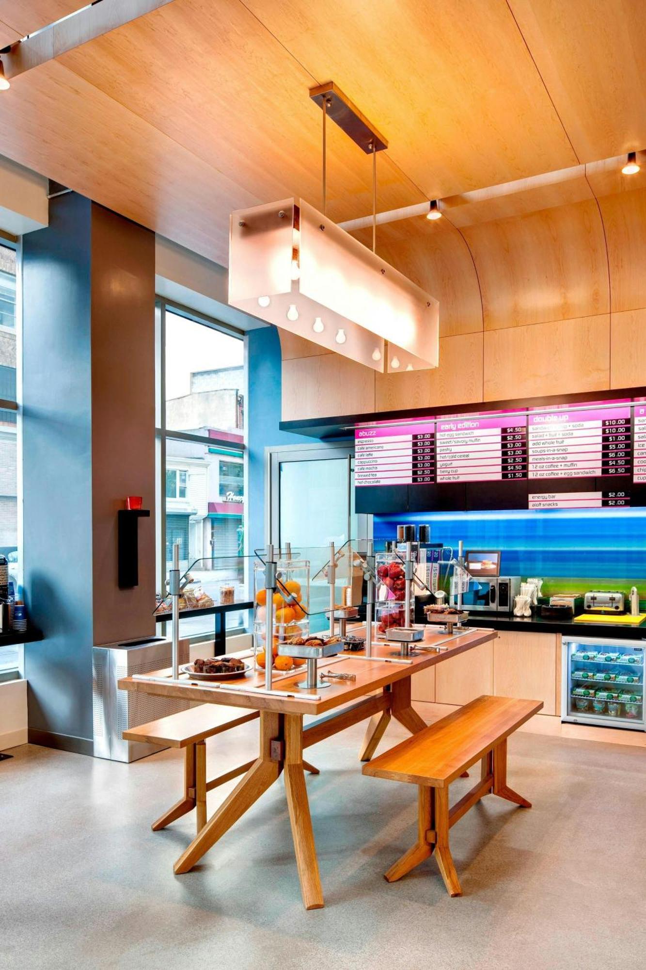 Aloft Brooklyn Hotel 3*